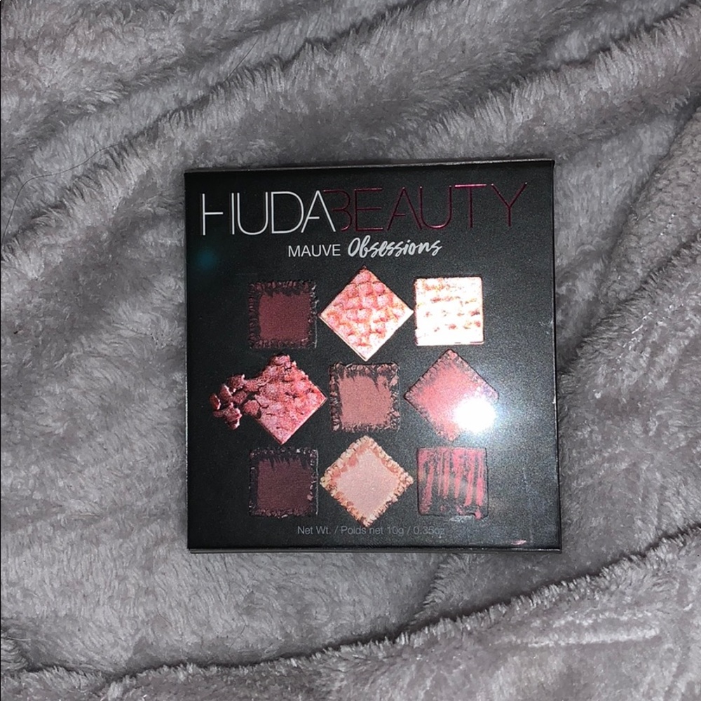 For trade❗️❗️uda beauty eyeshadow